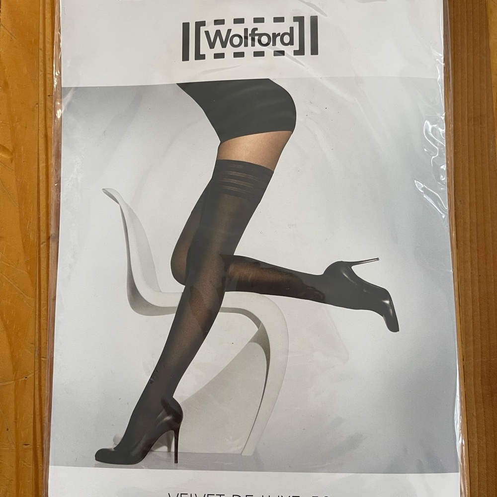 Wolford velvet de luxe 50 stay ups
